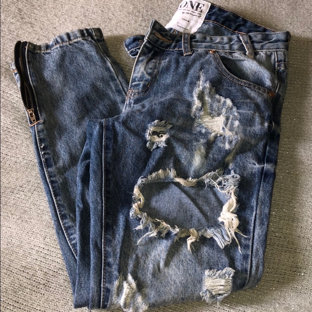 Pre Loved Ripped Jean